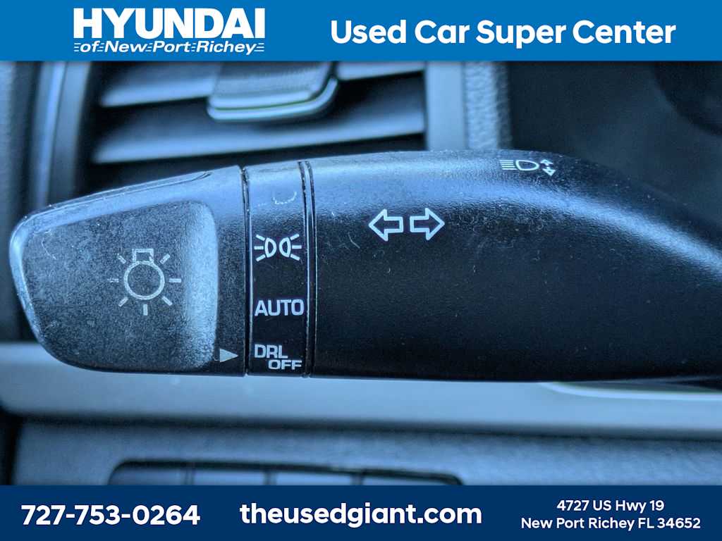 Thumbnail: 2017 Hyundai Elantra - 29