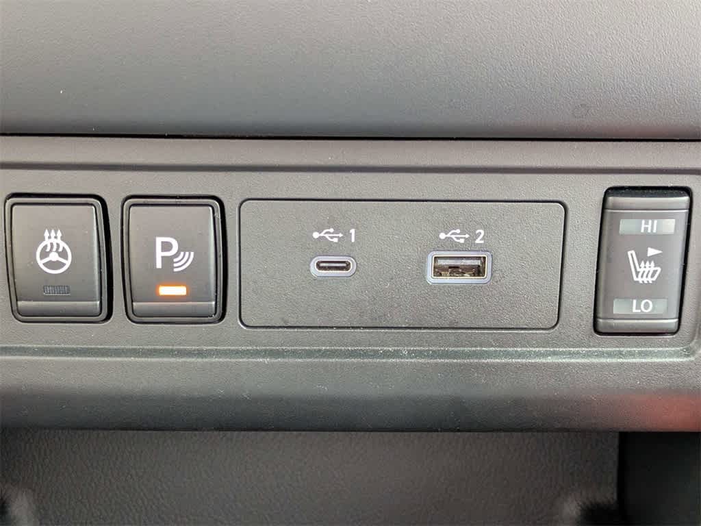 Thumbnail: 2022 Nissan Frontier - 24