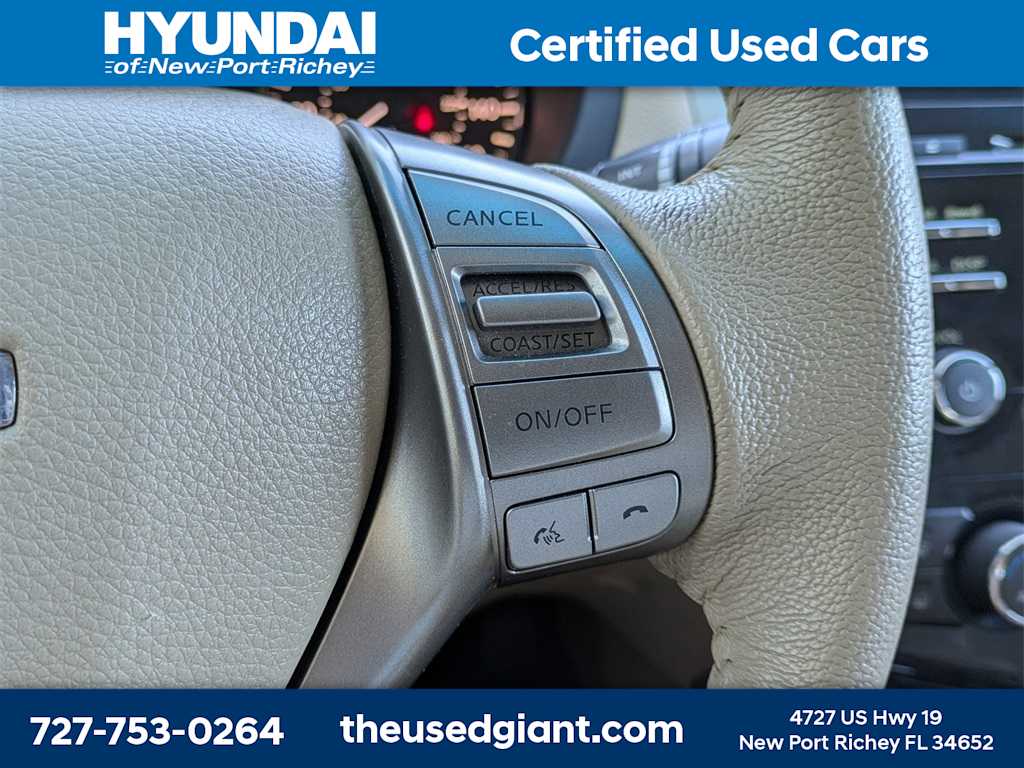Thumbnail: 2015 Nissan Altima - 29