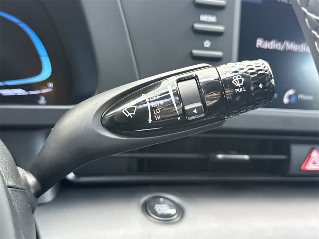 Thumbnail: 2025 Hyundai Elantra - 24