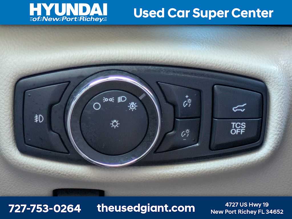 Thumbnail: 2020 Lincoln Nautilus - 35