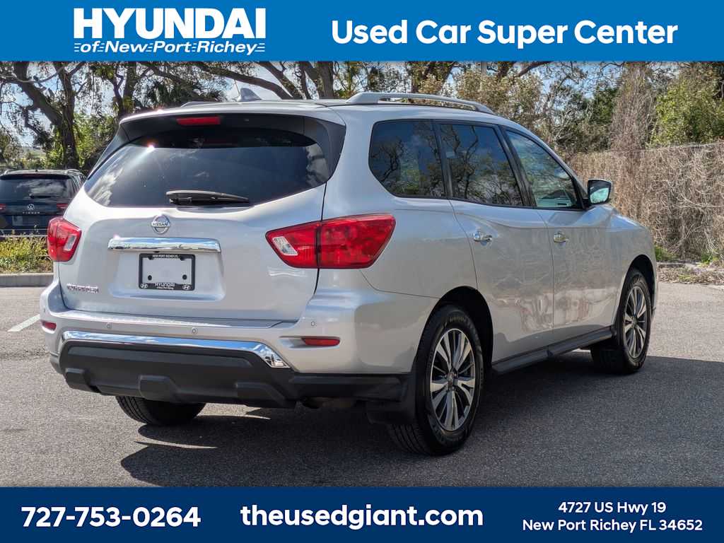 Thumbnail: 2020 Nissan Pathfinder - 5