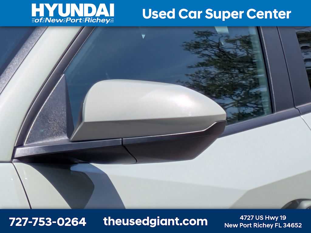 Thumbnail: 2023 Hyundai Santa Cruz - 11