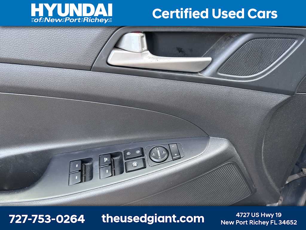 Thumbnail: 2021 Hyundai Tucson - 9