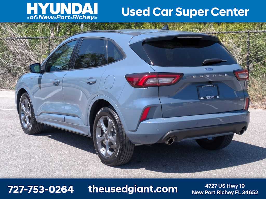 Thumbnail: 2024 Ford Escape - 3
