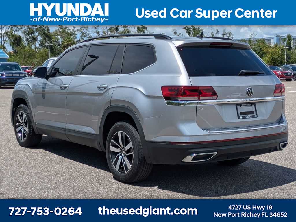 Thumbnail: 2022 Volkswagen Atlas - 3