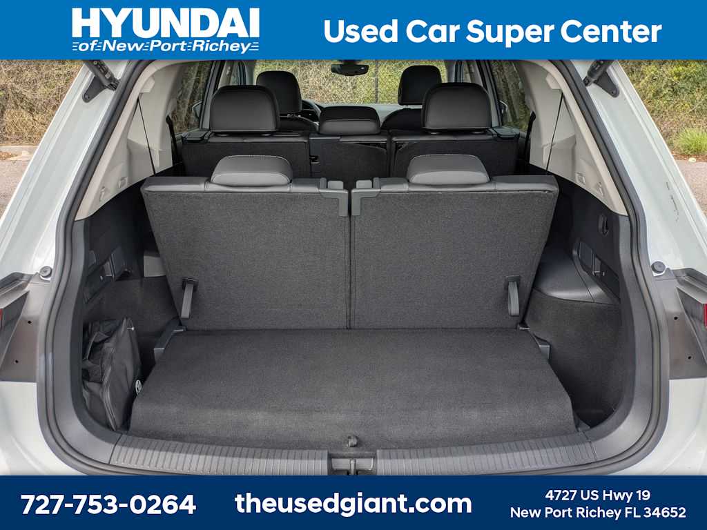 Thumbnail: 2022 Volkswagen Tiguan - 12