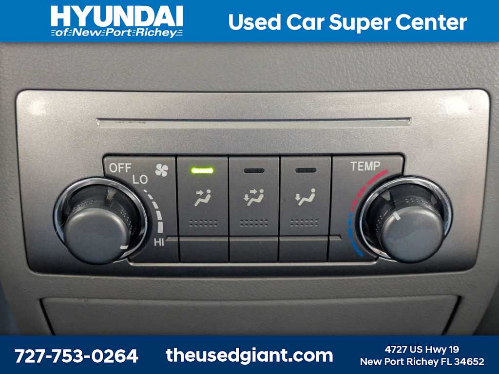 Thumbnail: 2012 Toyota Highlander - 19