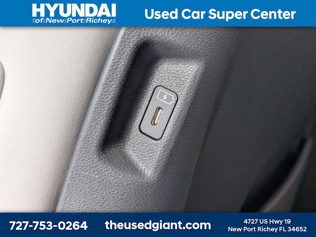 Thumbnail: 2025 Hyundai Santa Fe - 22