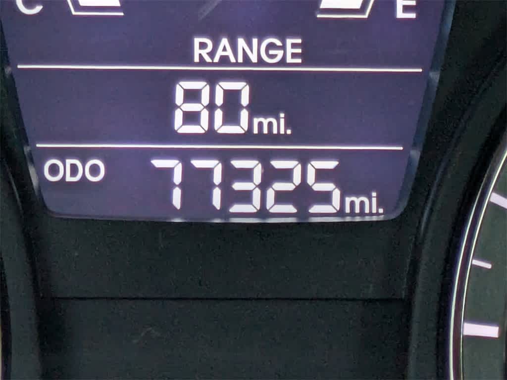 Thumbnail: 2012 Hyundai Accent - 27