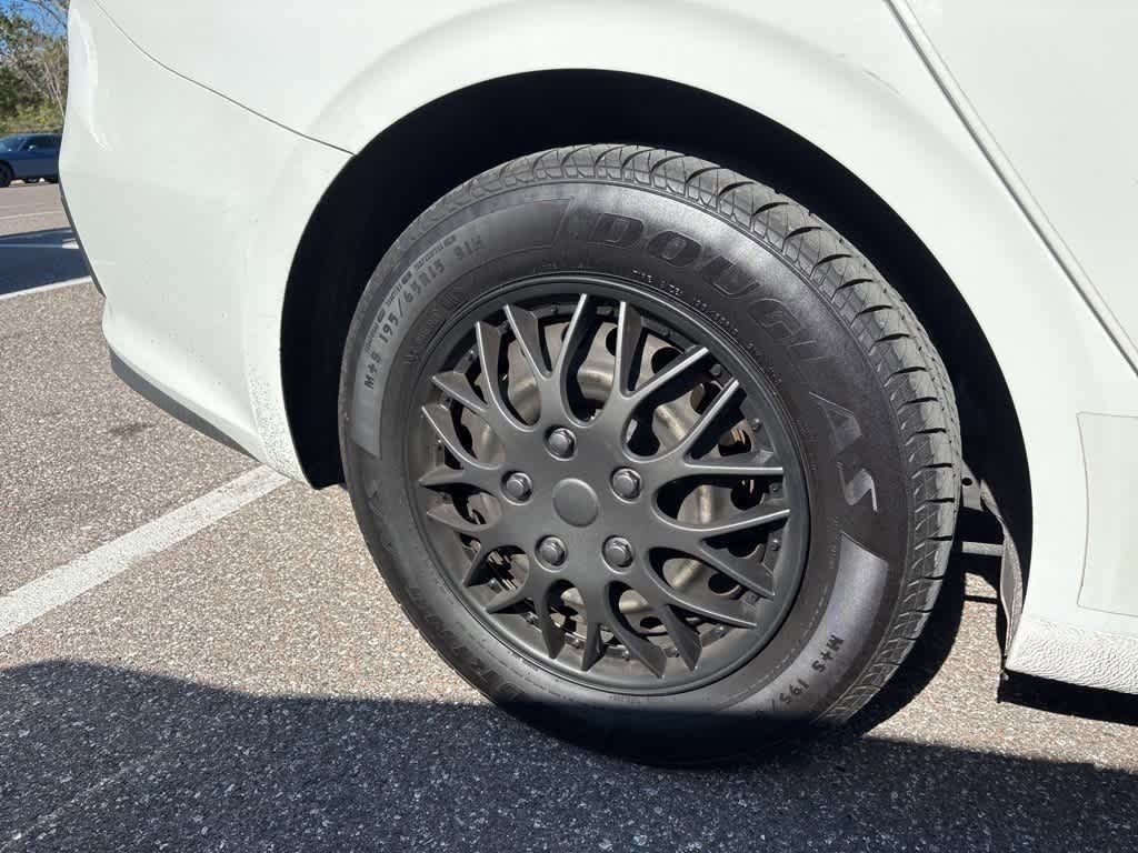 Thumbnail: 2021 Kia Forte - 5