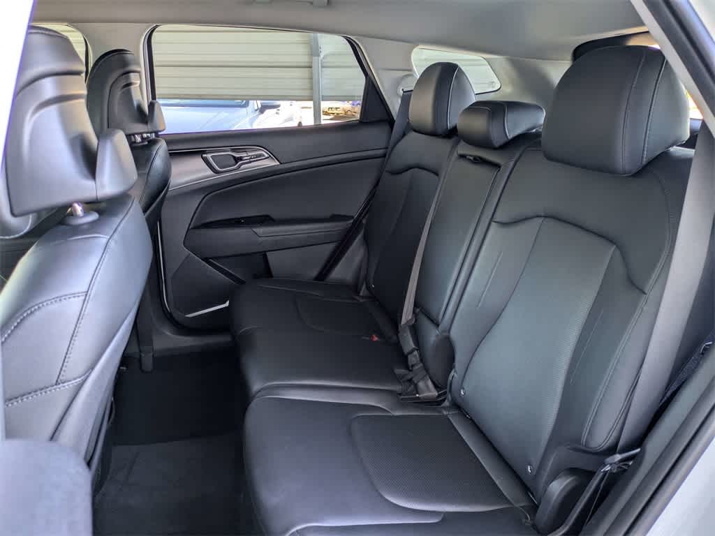 Thumbnail: 2025 Kia Sportage - 14