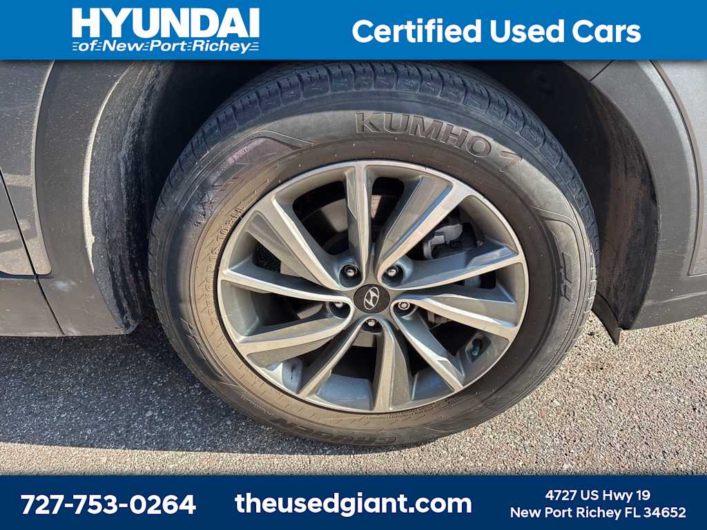 Thumbnail: 2019 Hyundai Santa Fe - 5