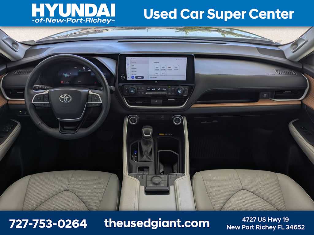 Thumbnail: 2024 Toyota Grand Highlander - 22