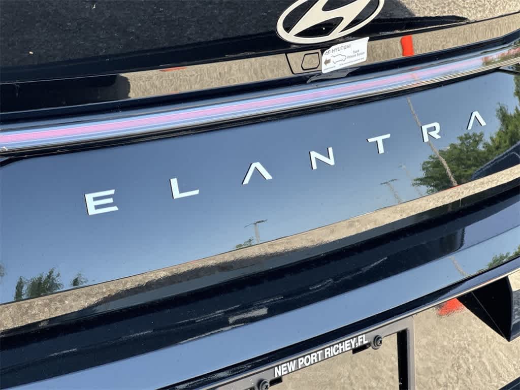 Thumbnail: 2025 Hyundai Elantra - 11