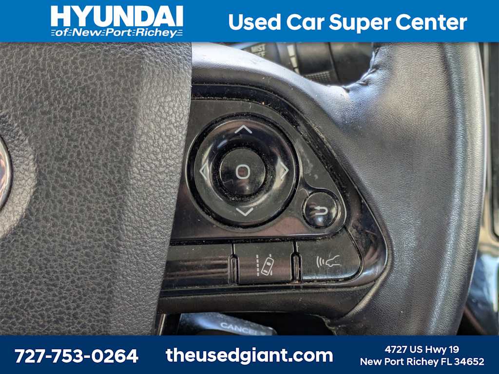 Thumbnail: 2022 Toyota Prius Prime - 33