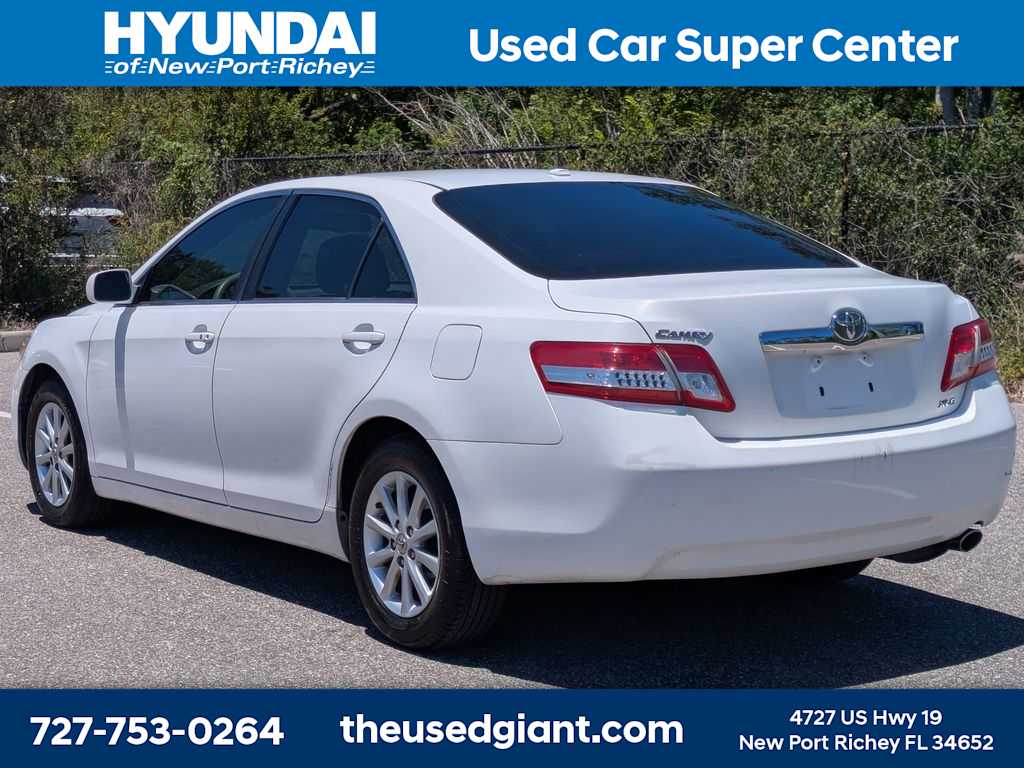Thumbnail: 2011 Toyota Camry - 3
