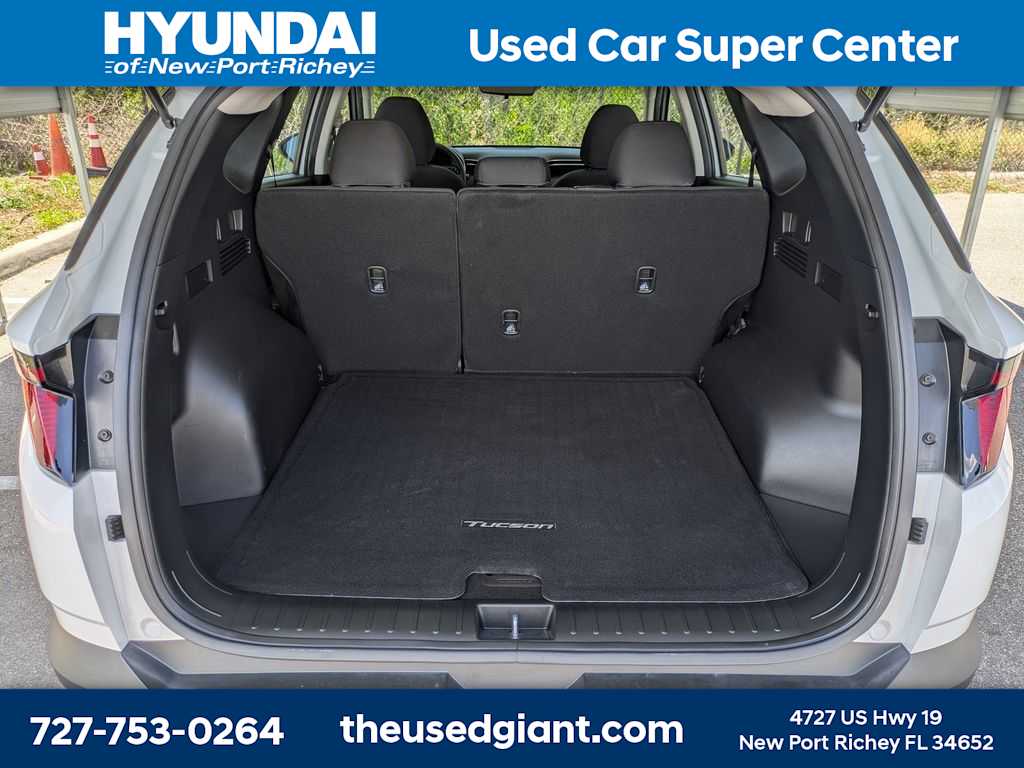 Thumbnail: 2023 Hyundai Tucson - 12