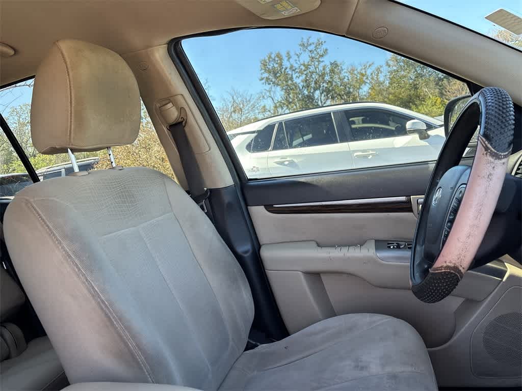 Thumbnail: 2010 Hyundai Santa Fe - 7