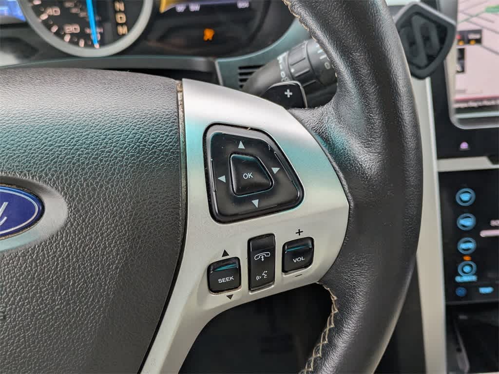 Thumbnail: 2015 Ford Explorer - 36