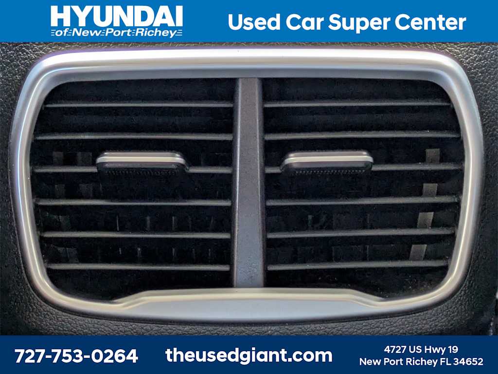 Thumbnail: 2020 Hyundai Santa Fe - 14