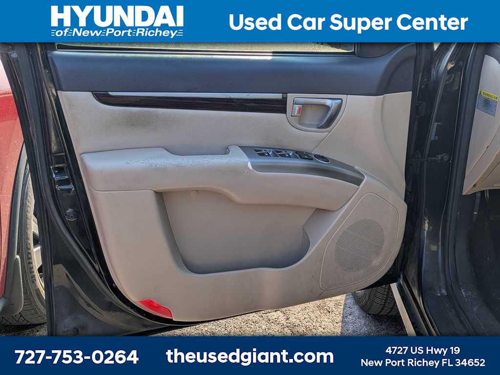 Thumbnail: 2011 Hyundai Santa Fe - 9