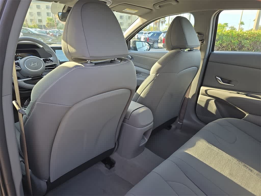 Thumbnail: 2026 Hyundai Elantra - 18