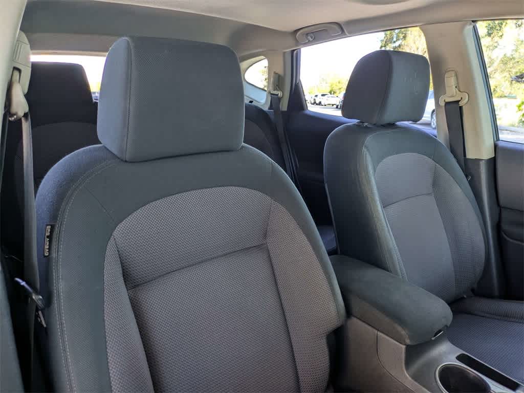 Thumbnail: 2013 Nissan Rogue - 6