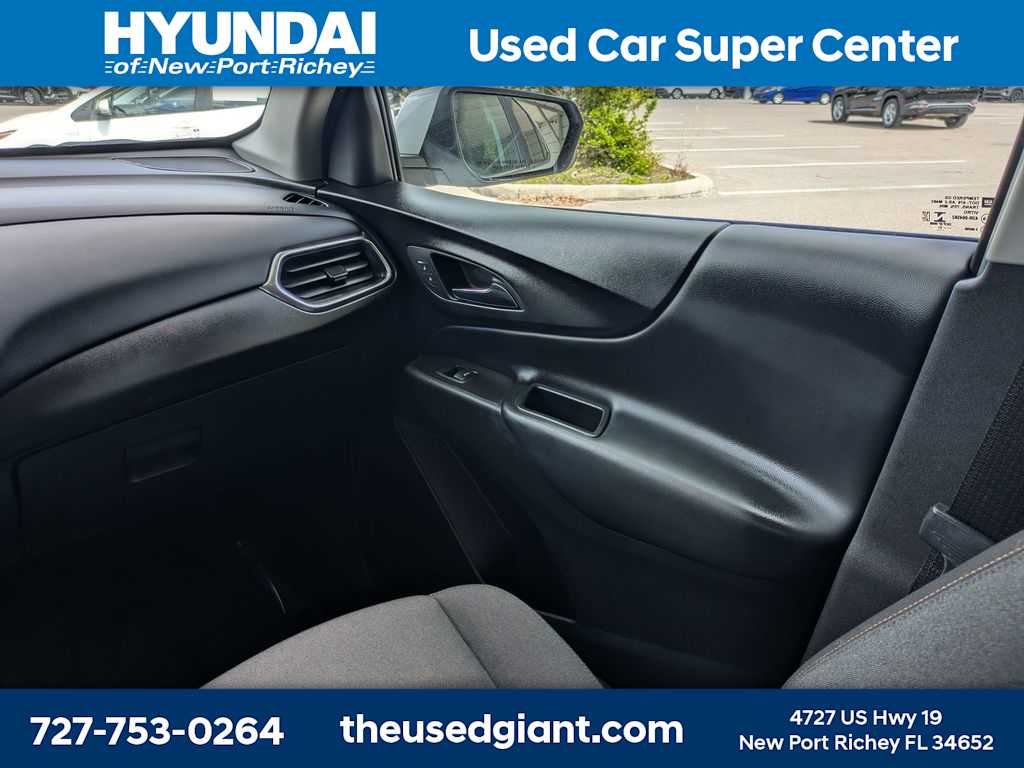 Thumbnail: 2021 Chevrolet Equinox - 21