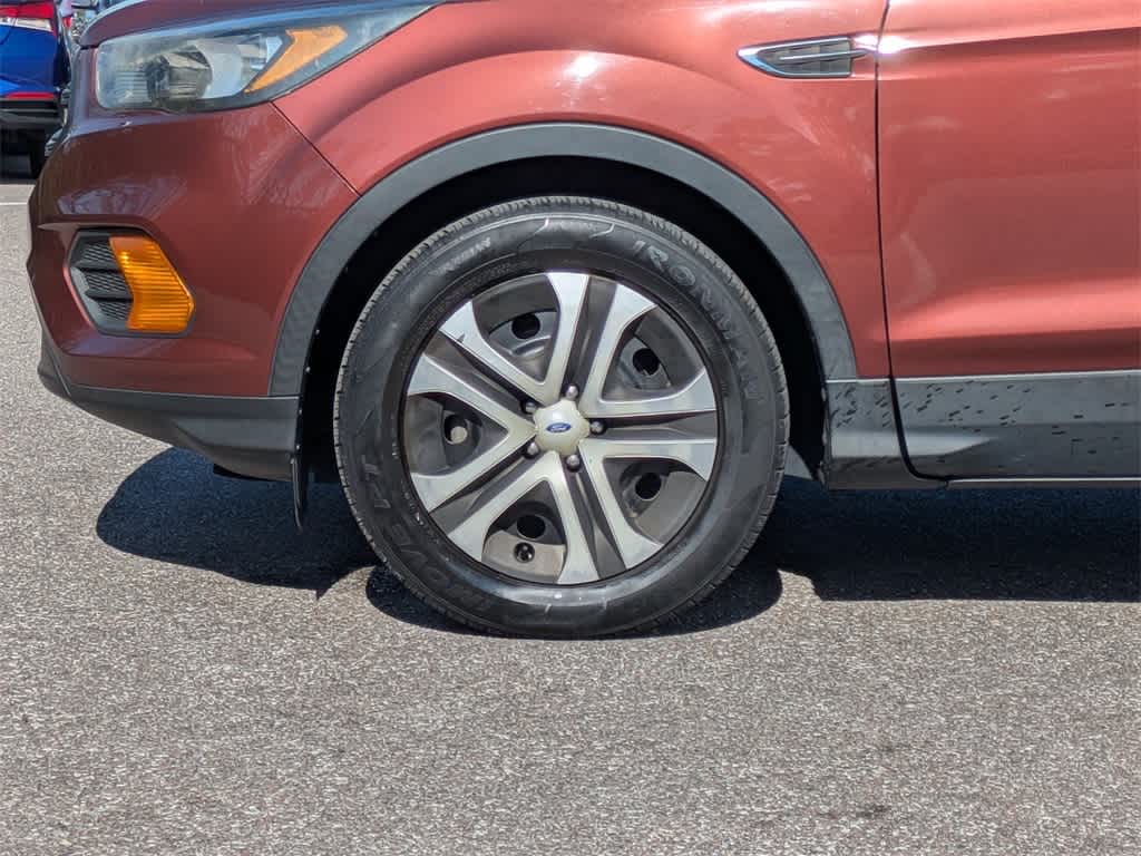 Thumbnail: 2018 Ford Escape - 10