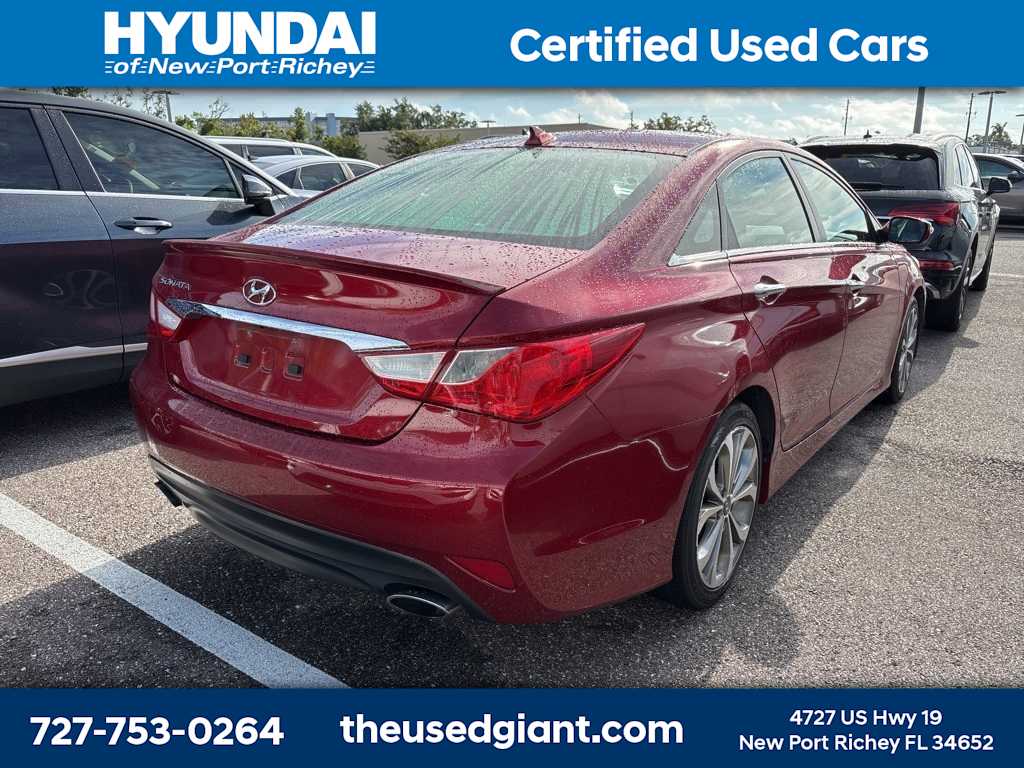 Thumbnail: 2014 Hyundai Sonata - 3