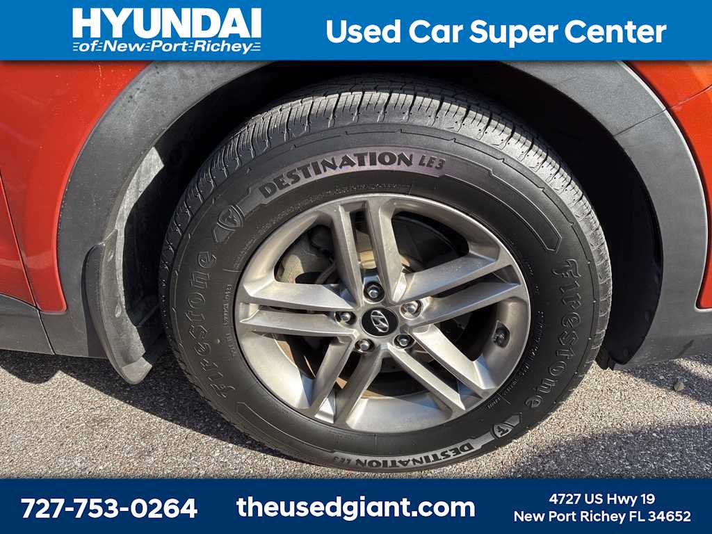 Thumbnail: 2017 Hyundai Santa Fe - 6