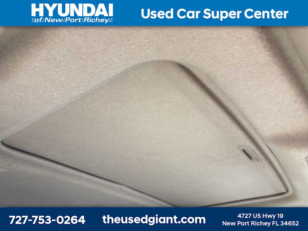 Thumbnail: 2011 Toyota Highlander - 10