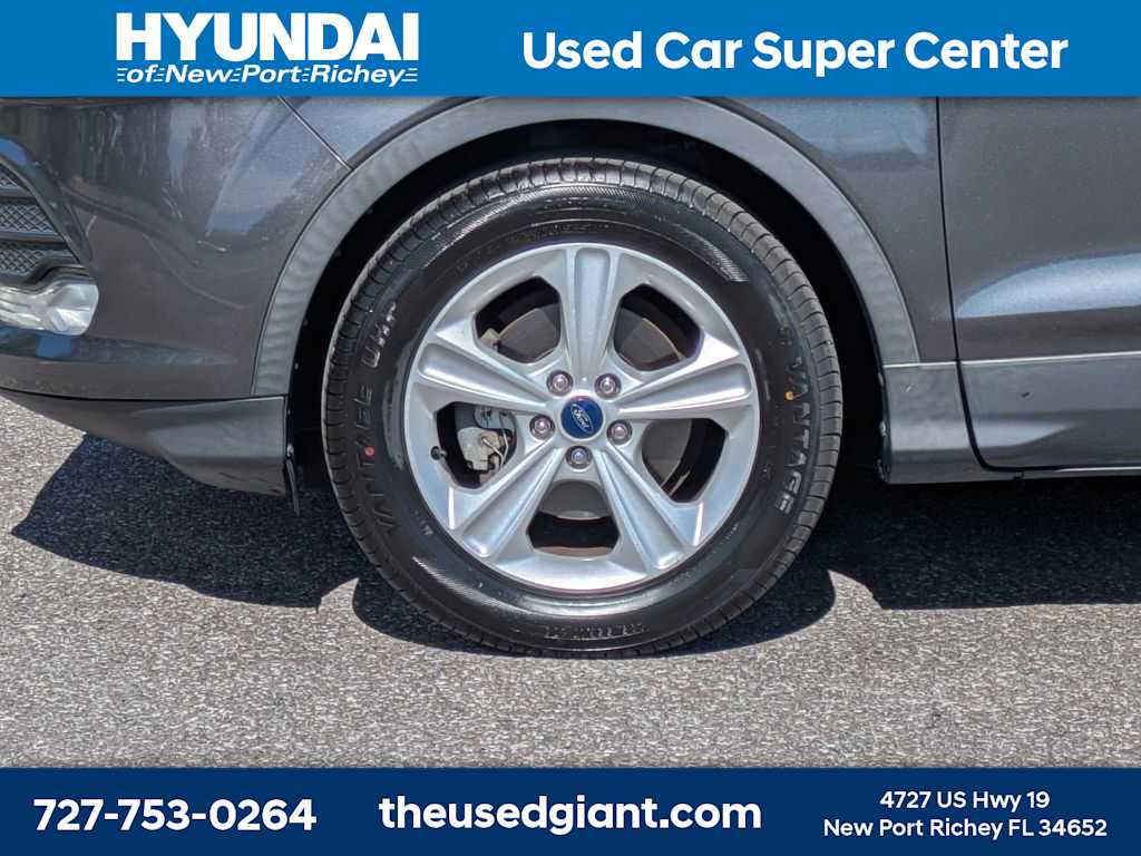 Thumbnail: 2015 Ford Escape - 10