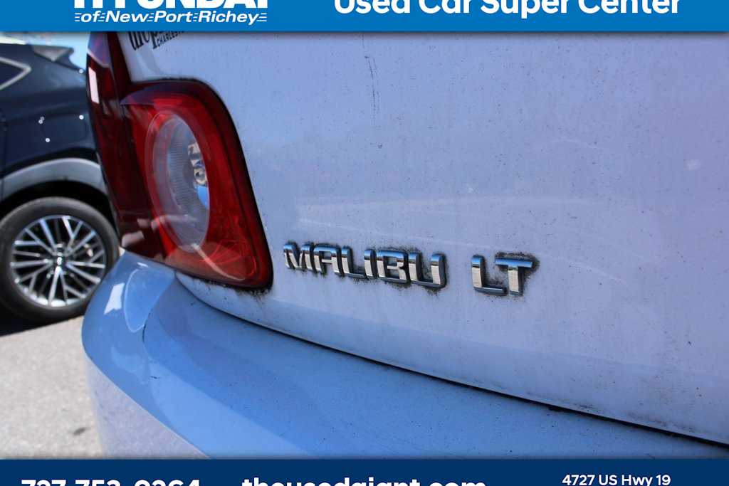 Thumbnail: 2012 Chevrolet Malibu - 5