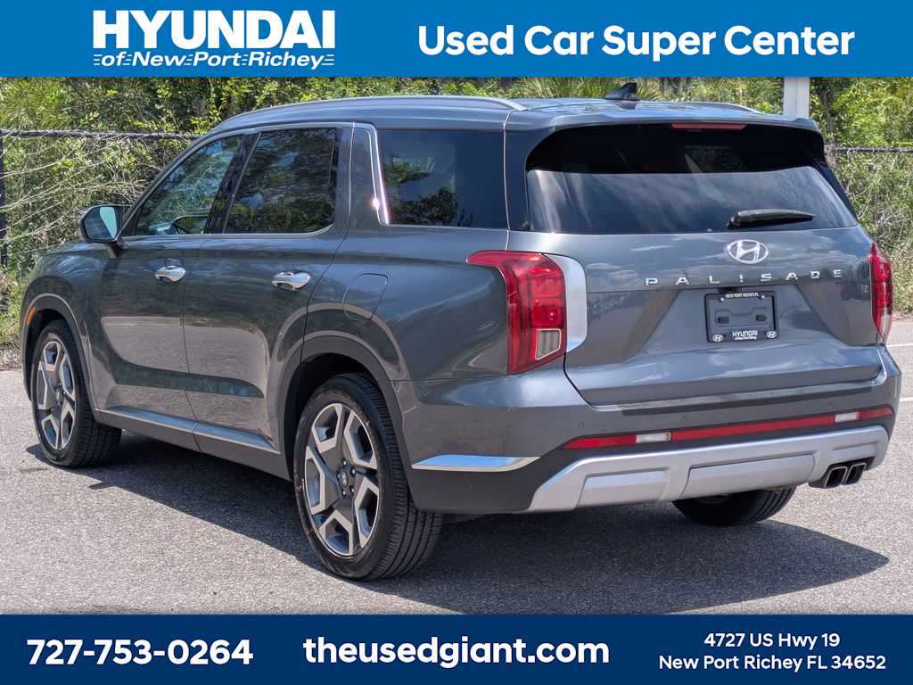 Thumbnail: 2023 Hyundai Palisade - 3