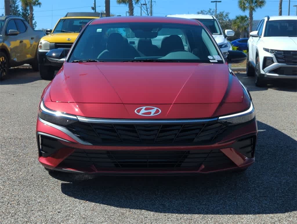 2025 Hyundai Elantra Sport 8