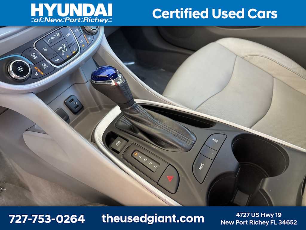 2017 Chevrolet Volt LT 29
