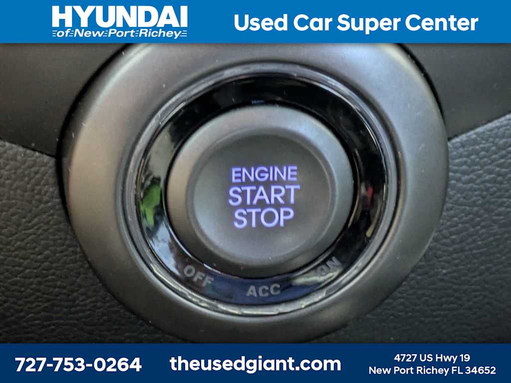 Thumbnail: 2016 Hyundai Veloster - 31