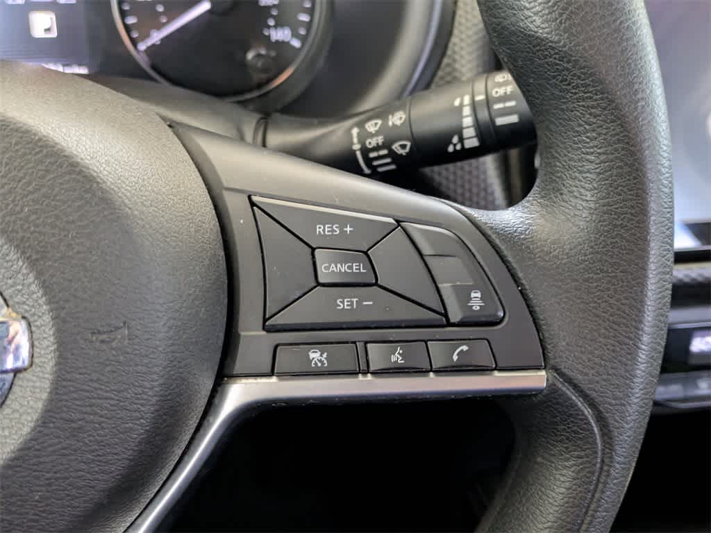 Thumbnail: 2021 Nissan Kicks - 26