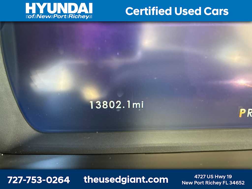 Thumbnail: 2021 Lincoln Corsair - 12