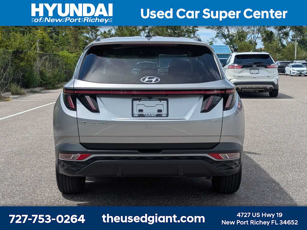 Thumbnail: 2022 Hyundai Tucson - 4