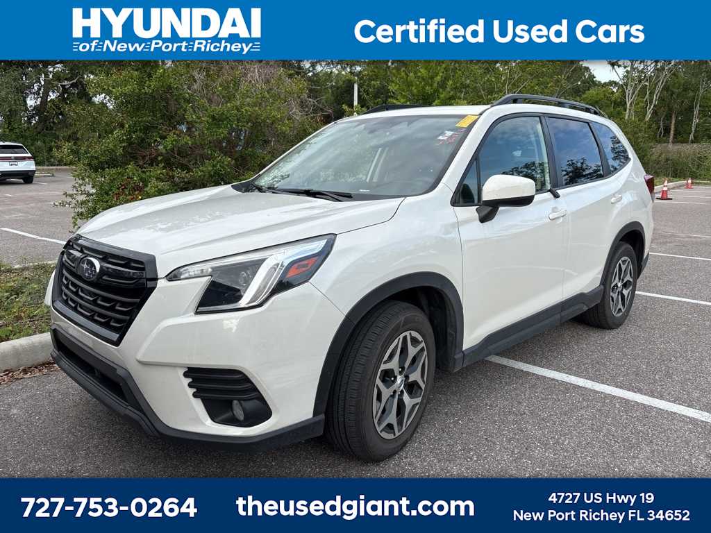 2023 Subaru Forester Premium Hero Image