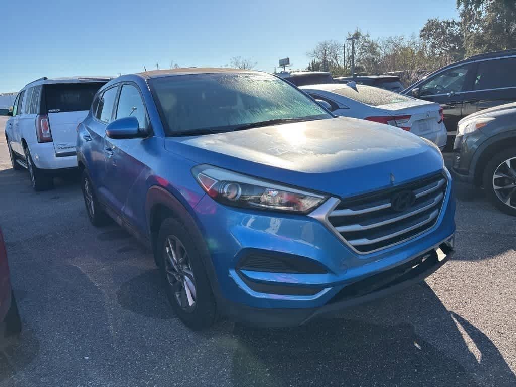 Thumbnail: 2017 Hyundai Tucson - 4