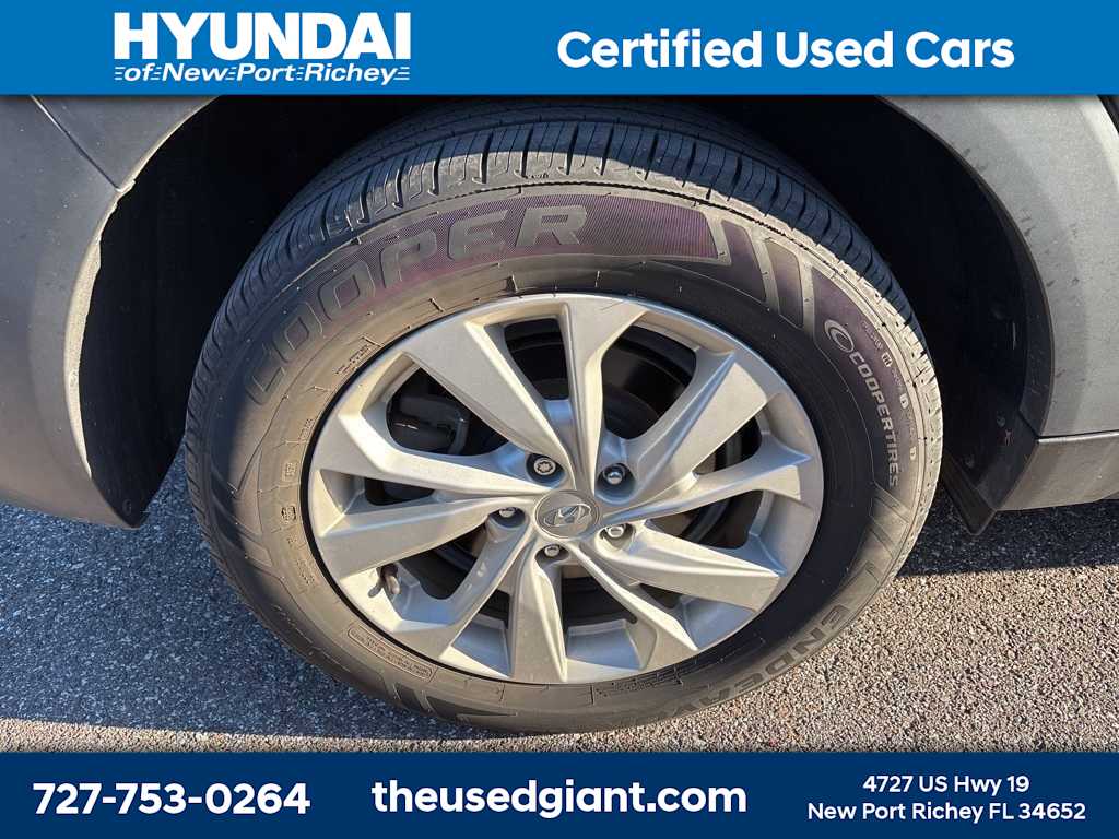 Thumbnail: 2020 Hyundai Tucson - 5