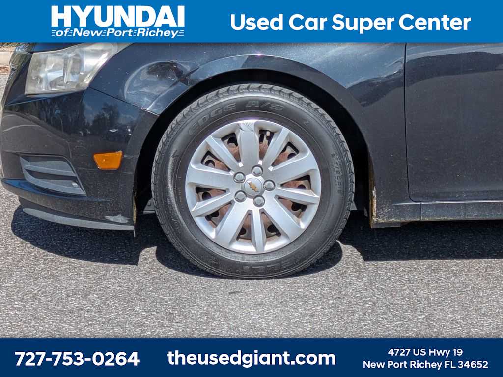 Thumbnail: 2011 Chevrolet Cruze - 10