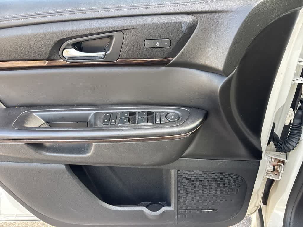 Thumbnail: 2015 GMC Acadia - 10