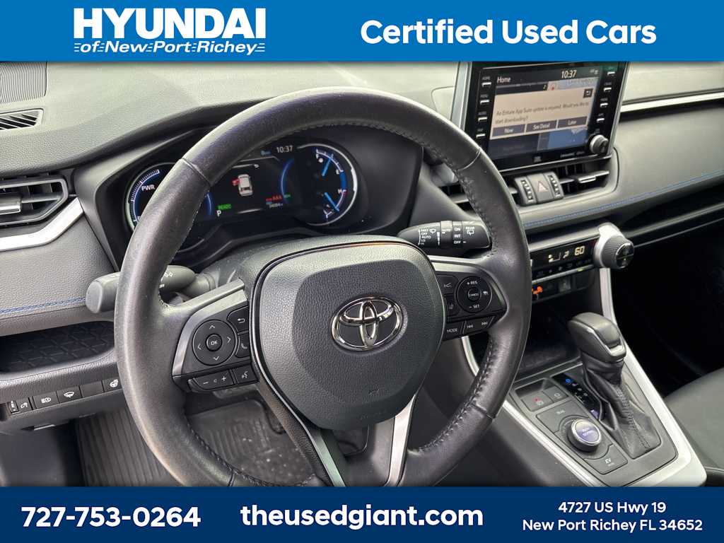 Thumbnail: 2019 Toyota RAV4 - 12