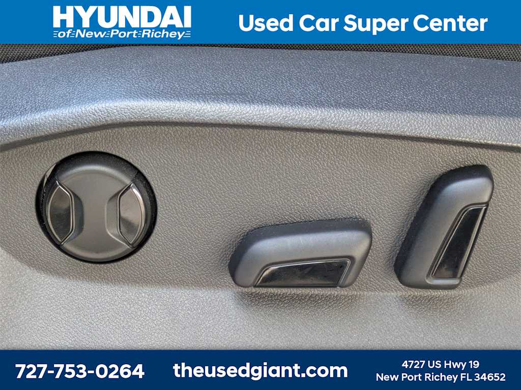 Thumbnail: 2022 Volkswagen Tiguan - 26