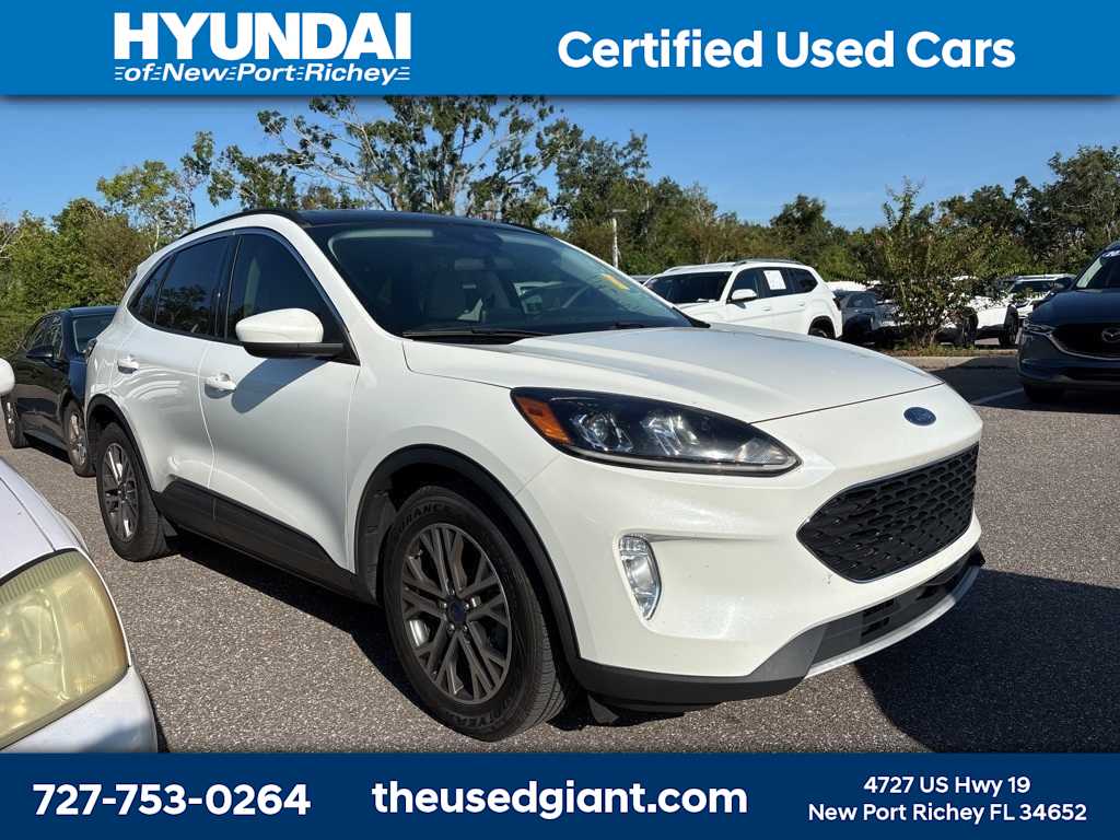Thumbnail: 2021 Ford Escape - 4